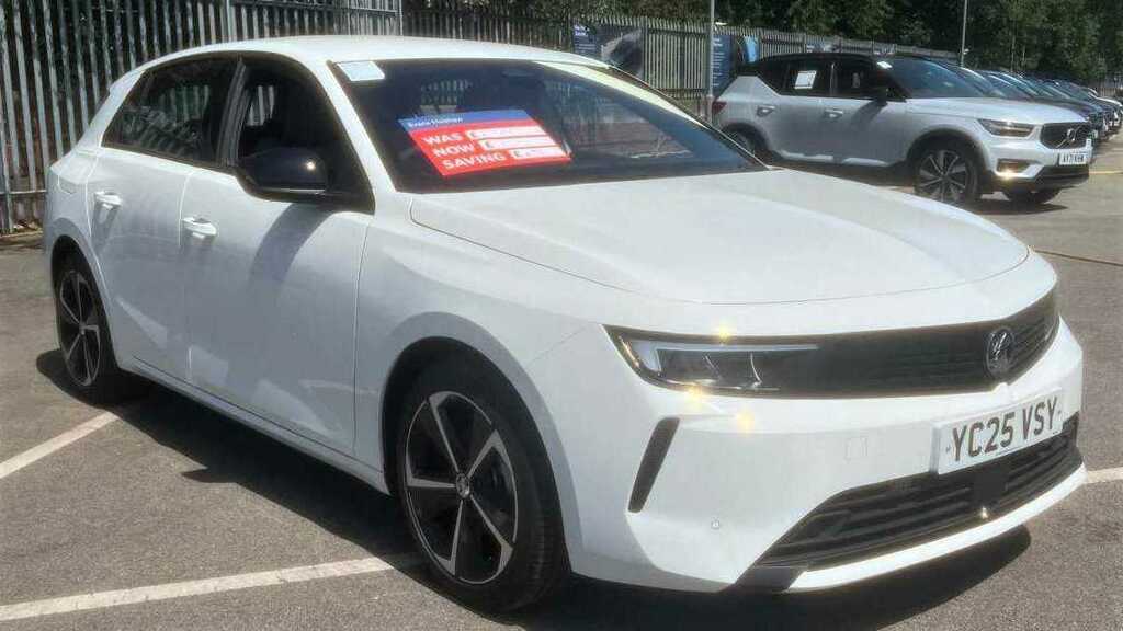 Vauxhall Astra 1.2 Turbo 130 Griffin 2025 White