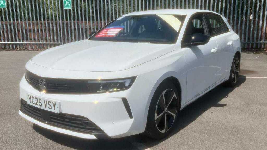 Vauxhall Astra 1.2 Turbo 130 Griffin 2025 YC25VSY White #6