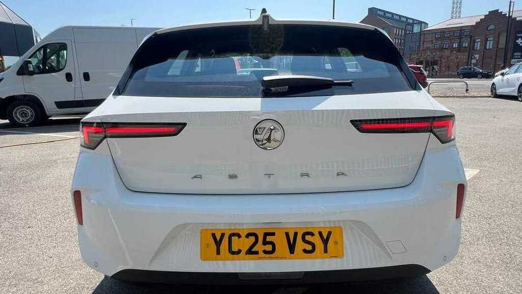 Vauxhall Astra 1.2 Turbo 130 Griffin 2025 YC25VSY White #5