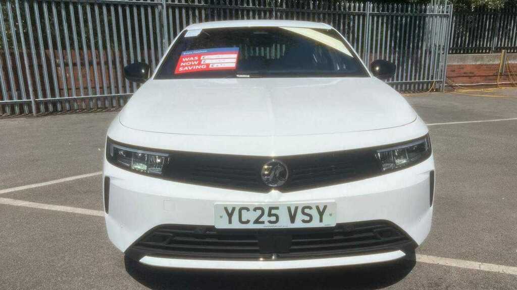 Vauxhall Astra 1.2 Turbo 130 Griffin 2025 YC25VSY White #4