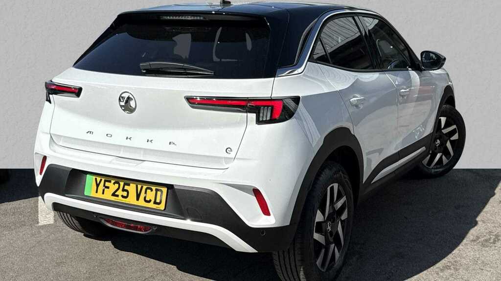 Vauxhall Mokka-e 100Kw Griffin 50Kwh 2025 YF25VCD White #4