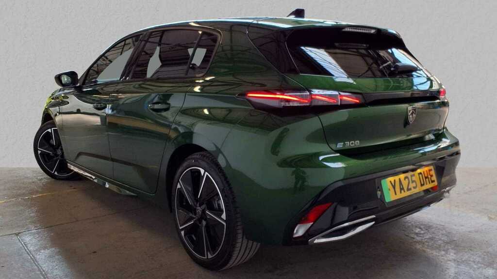 Peugeot 308 115Kw Gt 54Kwh 2025 Green #2
