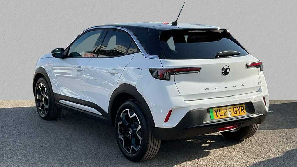 Vauxhall Mokka-e 100Kw Ultimate 50Kwh 2025 YL25GYR White #4