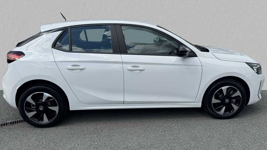 Vauxhall Corsa-e 100Kw Design 50Kwh 2025 PF25UJS White #3