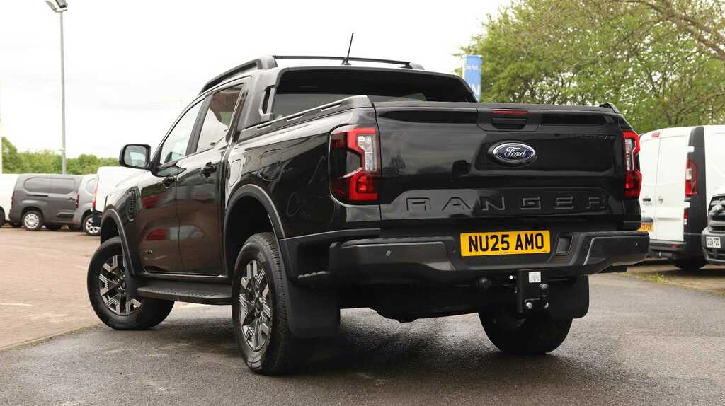 Ford Ranger Pick Up Dcab Wildtrak 3.0 Ecoblue V6 240 202 NU25AMO Black #2