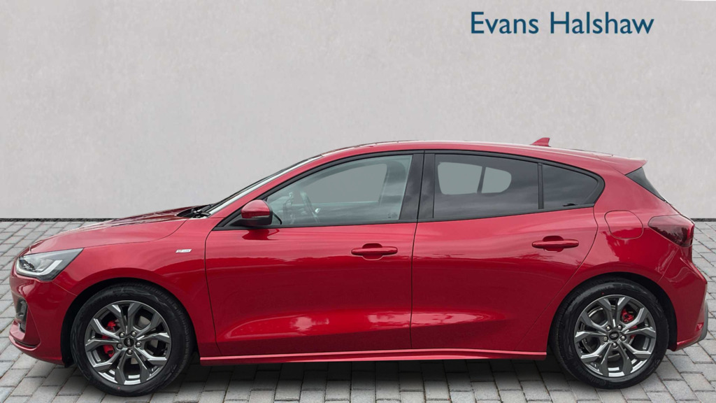 Ford Focus 1.0 Ecoboost Hybrid Mhev St-line 2025 MH74TWX Red #4