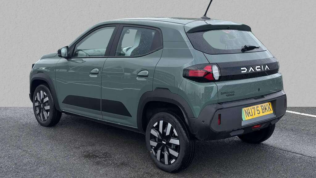 Dacia Spring 27Kwh Expression 65 48Kw 2025 NU75BKK Green #4