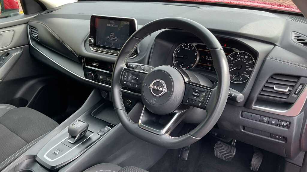 Nissan Qashqai 1.3 Dig-t Mh 158 Acenta Premium Xtronic 2022 EO22OWR Red #3