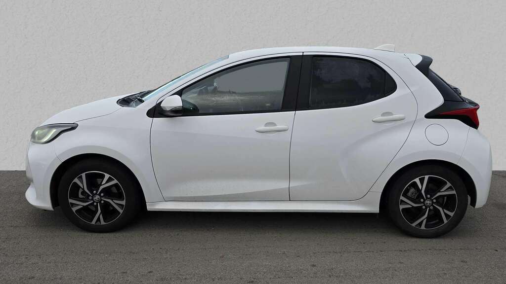 Toyota Yaris 1.5 Hybrid Design Cvt 2024 YE24DYU White #5