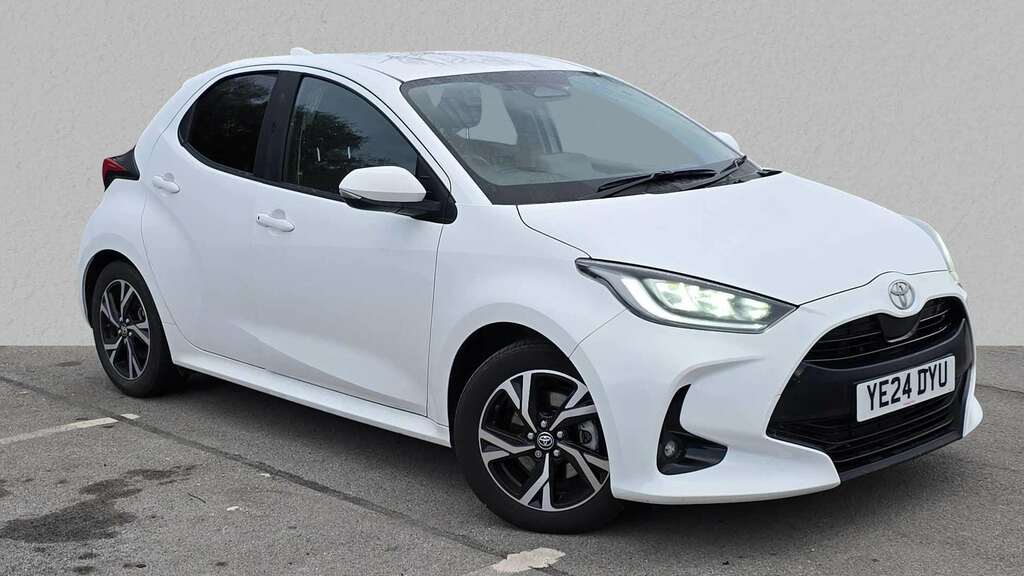 Toyota Yaris 1.5 Hybrid Design Cvt 2024 White