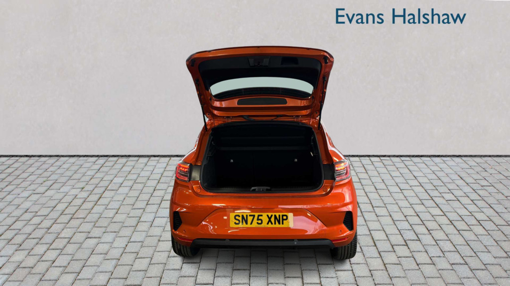 Renault Clio 1.6 E-tech Full Hybrid 145 Evolution 2025 SN75XNP Orange #5