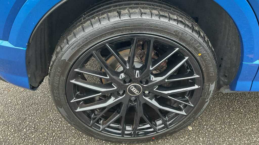 Audi Q2 30 Tdi Black Edition 2019 DO69LKG Blue #6
