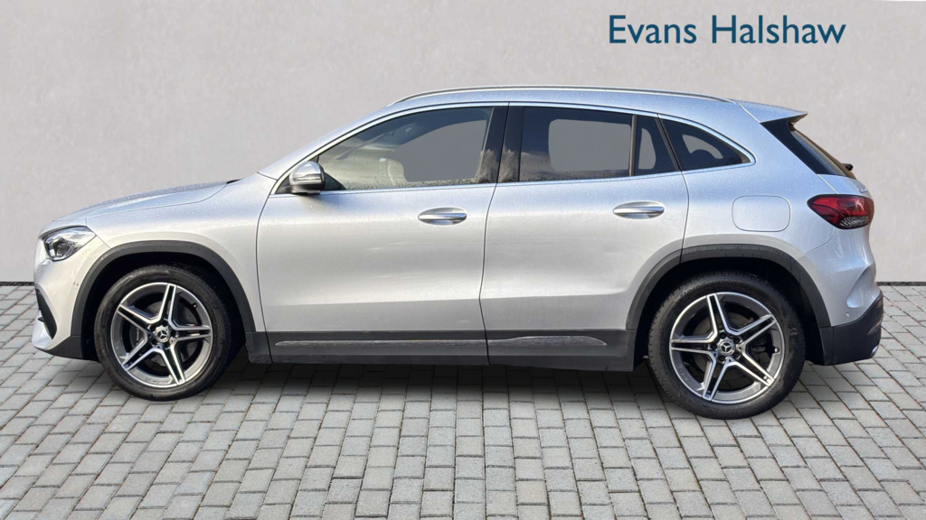 Mercedes-Benz GLA Class 220D 4Matic Amg Line Premium Plus 2021 BT71VCZ Silver #5