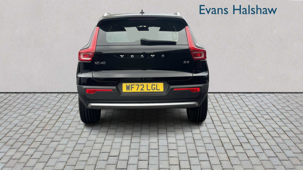 Volvo XC40 2.0 B3p Core 2022 WF72LGL Black #4