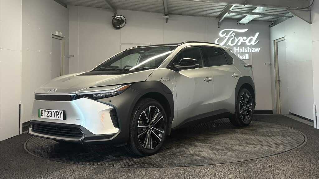 Toyota bZ4X 160Kw Premiere Edition 71.4Kwh Awd 2023 Silver #4