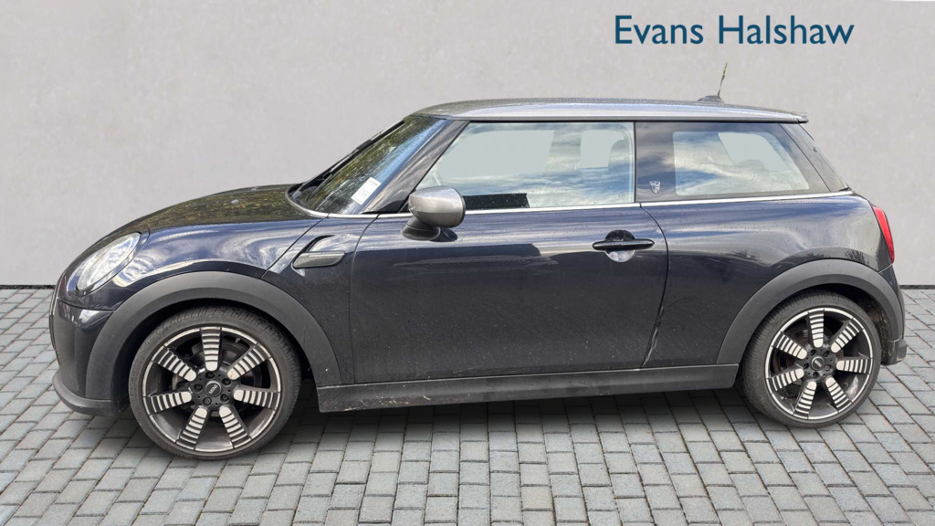 Mini Hatch 1.5 Cooper Exclusive 2021 YF21FLJ Black #4