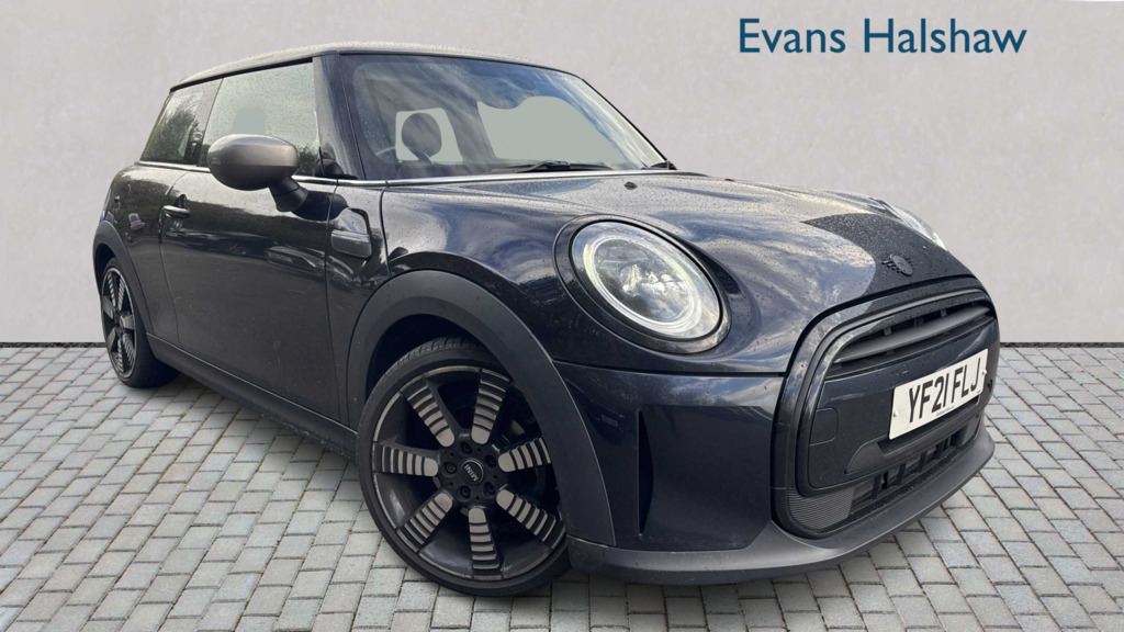Mini Hatch 1.5 Cooper Exclusive 2021 YF21FLJ Black
