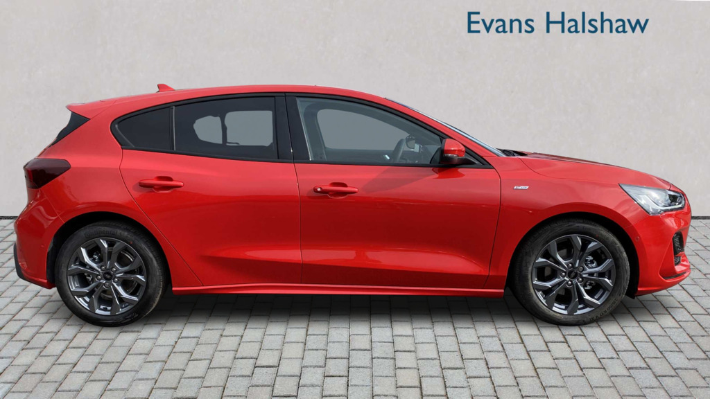 Ford Focus 1.0 Ecoboost Hybrid Mhev St-line 2025 NX75GWJ Red #6