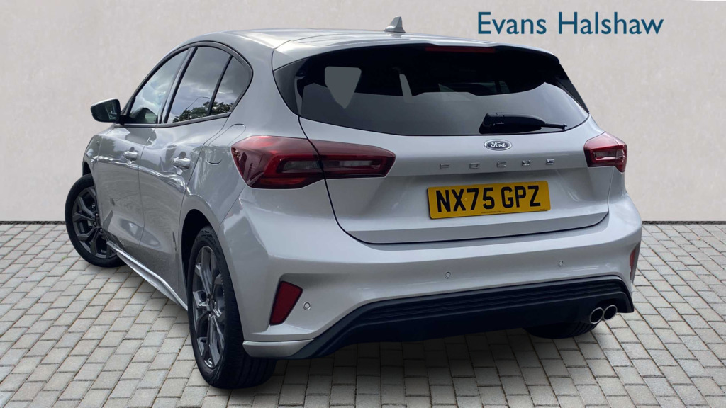 Ford Focus 1.0 Ecoboost Hybrid Mhev St-line 2025 Silver #2
