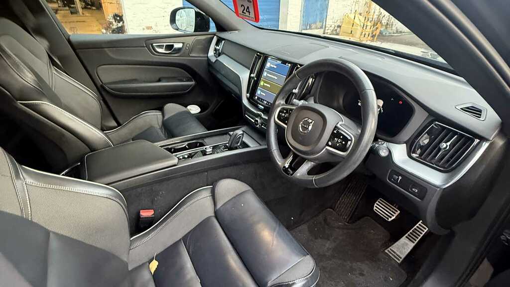Volvo XC60 2.0 B5p R Design Awd Geartronic 2021 YC71WNU Grey #5