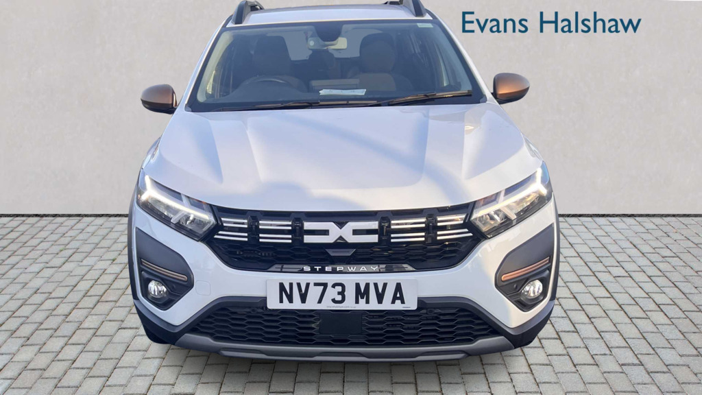 Dacia Sandero Stepway 1.0 Tce Bi-fuel Extreme 2023 White #2