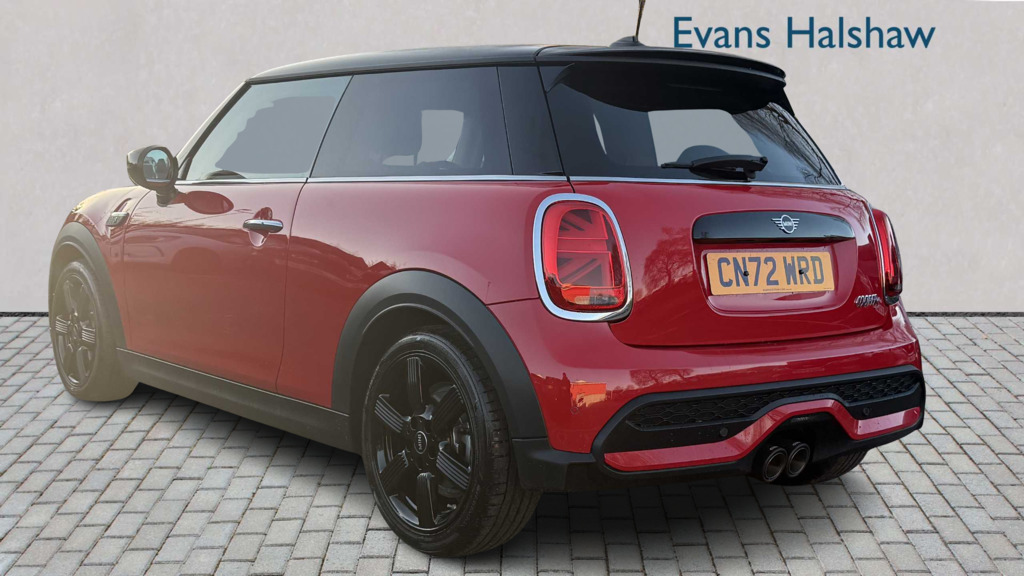 Mini Hatch 2.0 Cooper S Classic 2022 CN72WRD Red #5