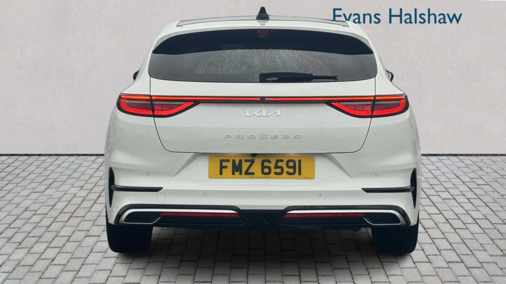 Kia Proceed 1.5T Gdi Isg 138 Gt-line S Dct 2024 FMZ6591 White #5