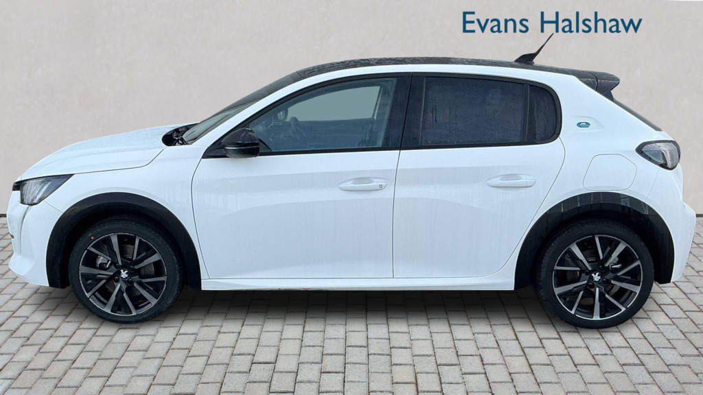 Peugeot e-208 100Kw Gt 50Kwh 2024 YM73UEN White #3