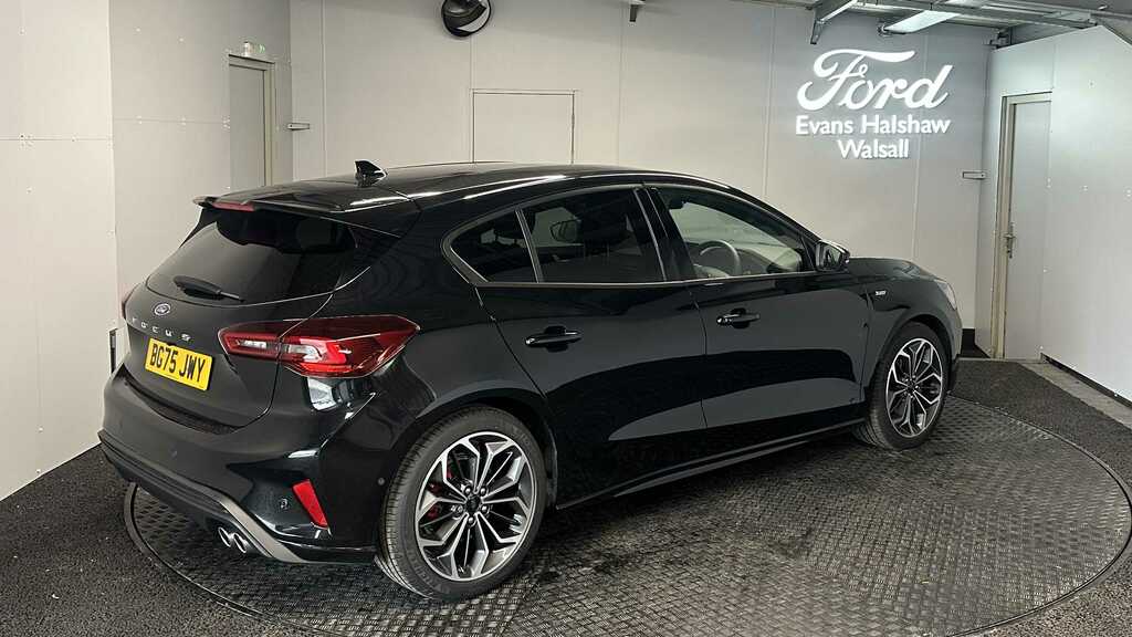 Ford Focus 1.0 Ecoboost Hybrid Mhev St-line X 2025 BG75JWY Black #2