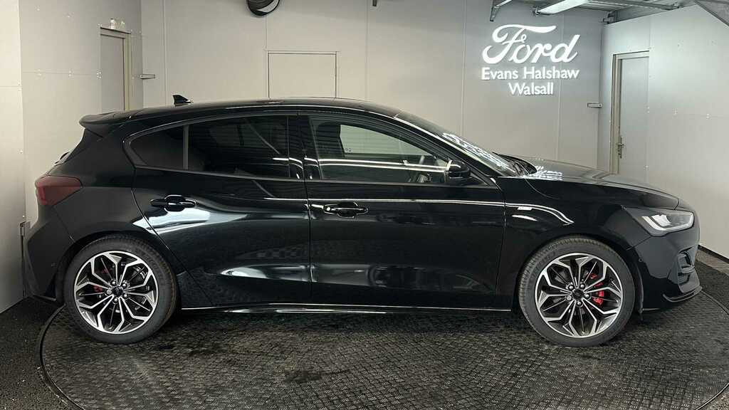 Ford Focus 1.0 Ecoboost Hybrid Mhev St-line X 2025 BG75JWY Black #3