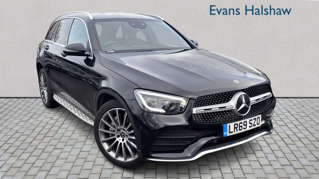 Mercedes-Benz GLC Class 300D 4Matic Amg Line Premium 9G-tronic 2019 Black