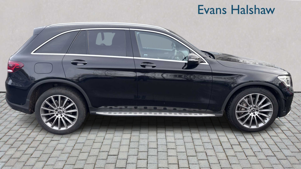 Mercedes-Benz GLC Class 300D 4Matic Amg Line Premium 9G-tronic 2019 LR69SZO Black #5