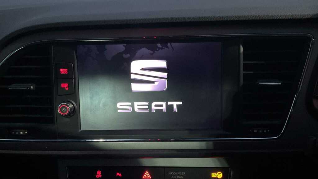 Seat Leon 1.5 Tsi Evo Xcellence Lux Ez 2019 Red #6