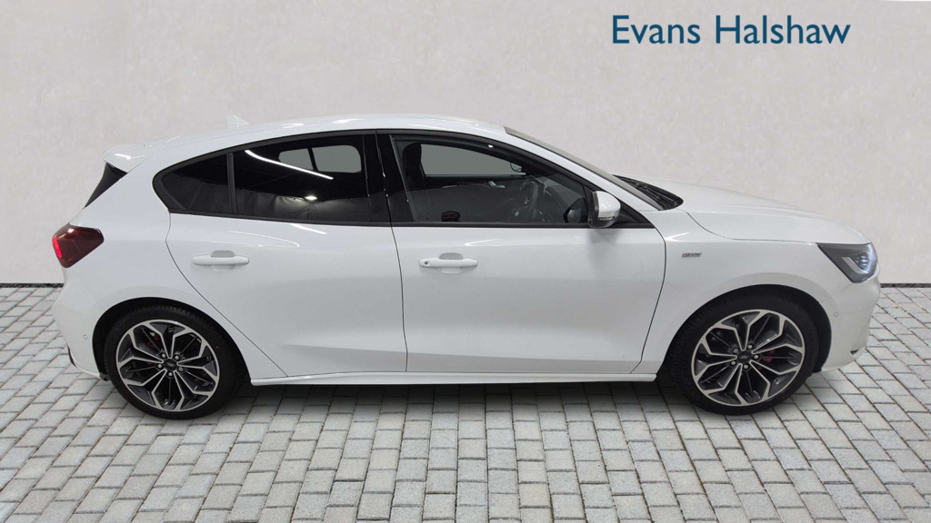 Ford Focus 1.0 Ecoboost Hybrid Mhev St-line X 2025 White #4