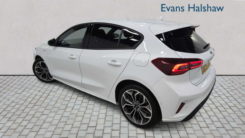 Ford Focus 1.0 Ecoboost Hybrid Mhev St-line X 2025 White #2