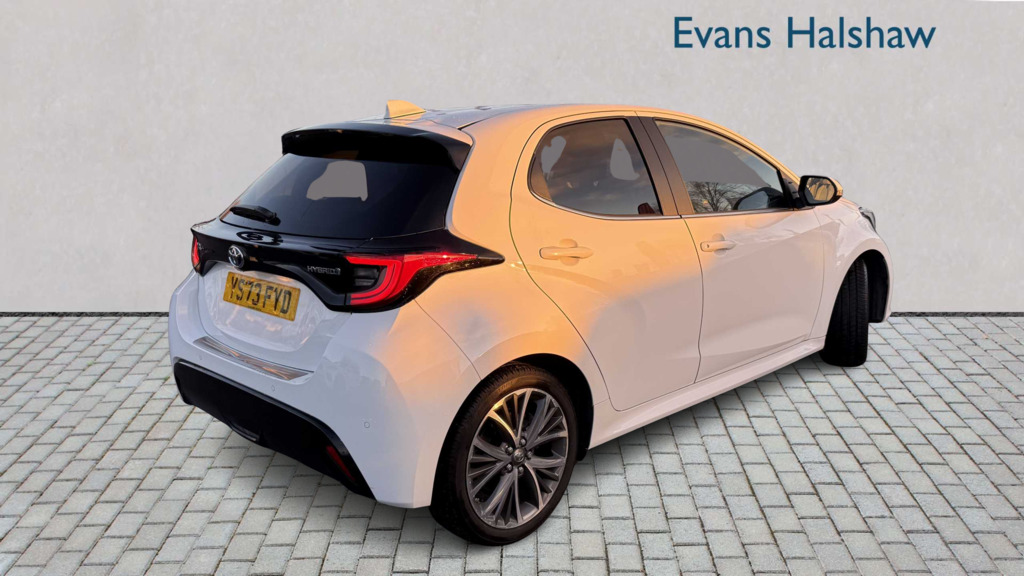 Toyota Yaris 1.5 Hybrid Excel Cvt 2023 YS73FYD White #4