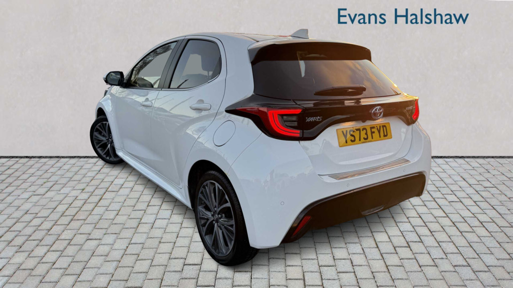 Toyota Yaris 1.5 Hybrid Excel Cvt 2023 YS73FYD White #3