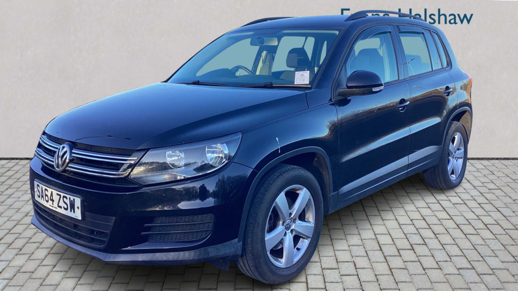 Volkswagen Tiguan 2.0 Tdi Bluemotion Tech S 2Wd 2014 SA64ZSW Black #3