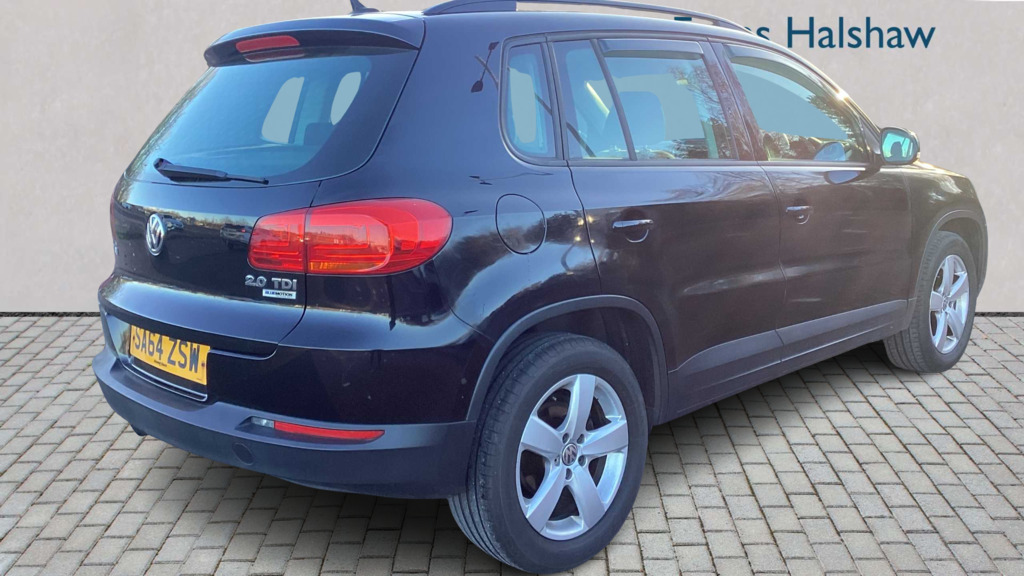 Volkswagen Tiguan 2.0 Tdi Bluemotion Tech S 2Wd 2014 SA64ZSW Black #2