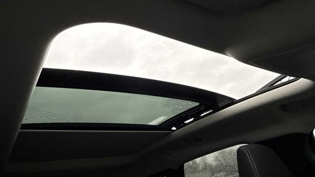 Ford Kuga 2.5 Phev Titanium Cvt 2024 Silver #4