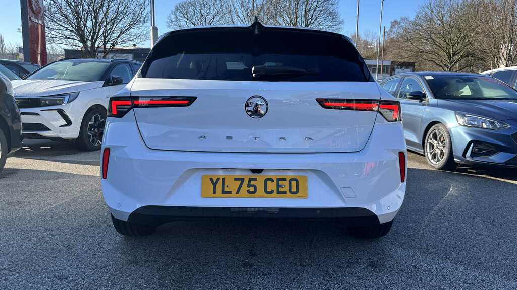 Vauxhall Astra 1.2 Turbo 130 Griffin 2025 White #5