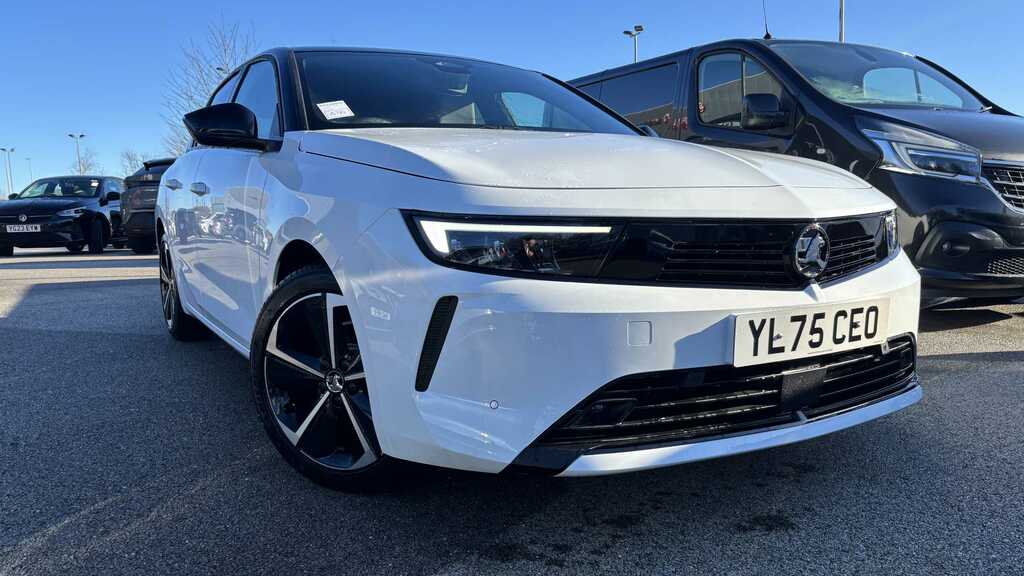 Vauxhall Astra 1.2 Turbo 130 Griffin 2025 White