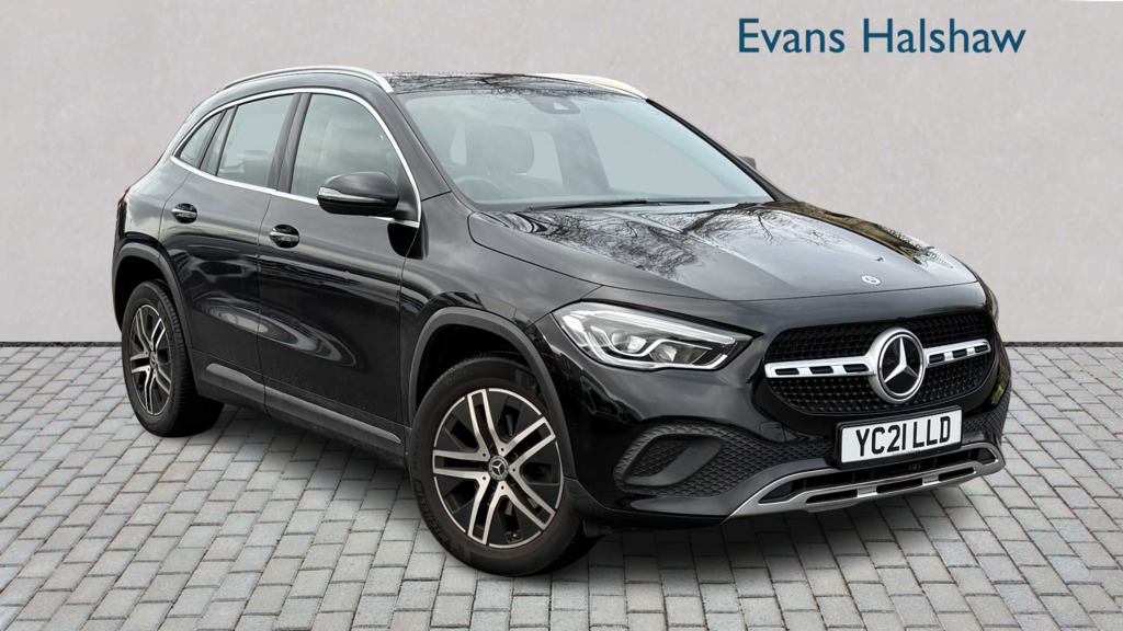 Mercedes-Benz GLA Class 200D Sport 2021 Black
