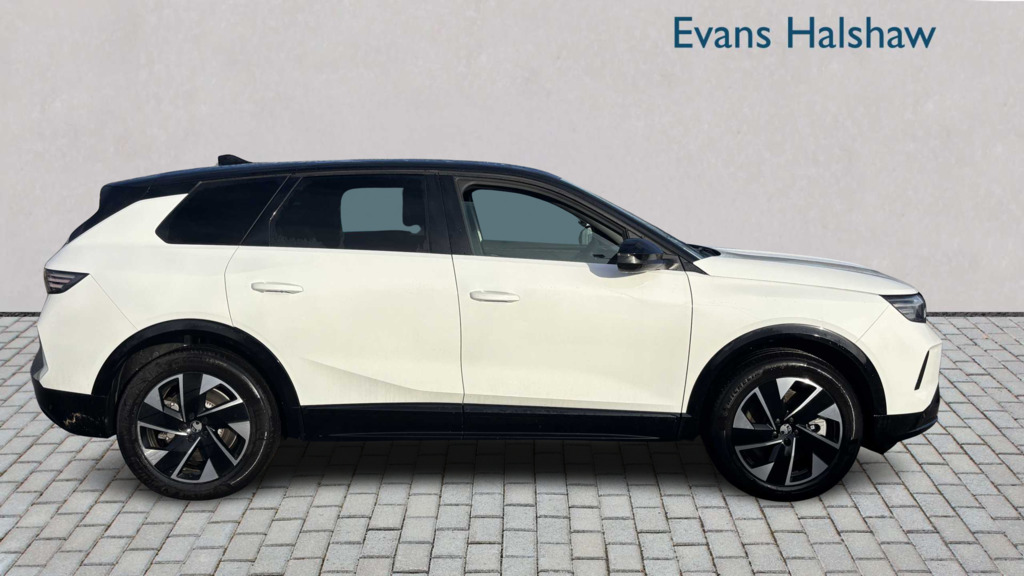 Vauxhall Grandland 157Kw Gs 73Kwh 2025 YB75VYA White #4