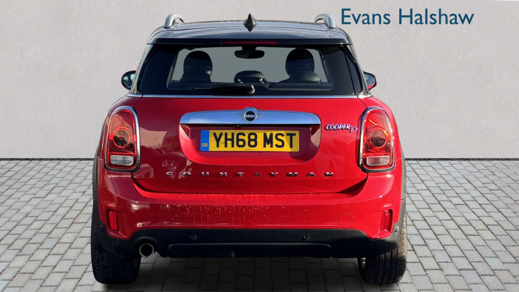Mini Countryman 2.0 Cooper D Exclusive All4 2019 Red #4
