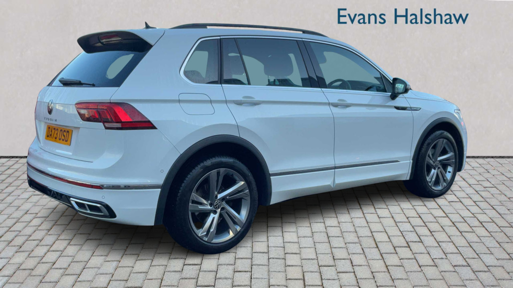 Volkswagen Tiguan 1.5 Tsi 150 R-line Edition Dsg 2023 DA73OSD White #2