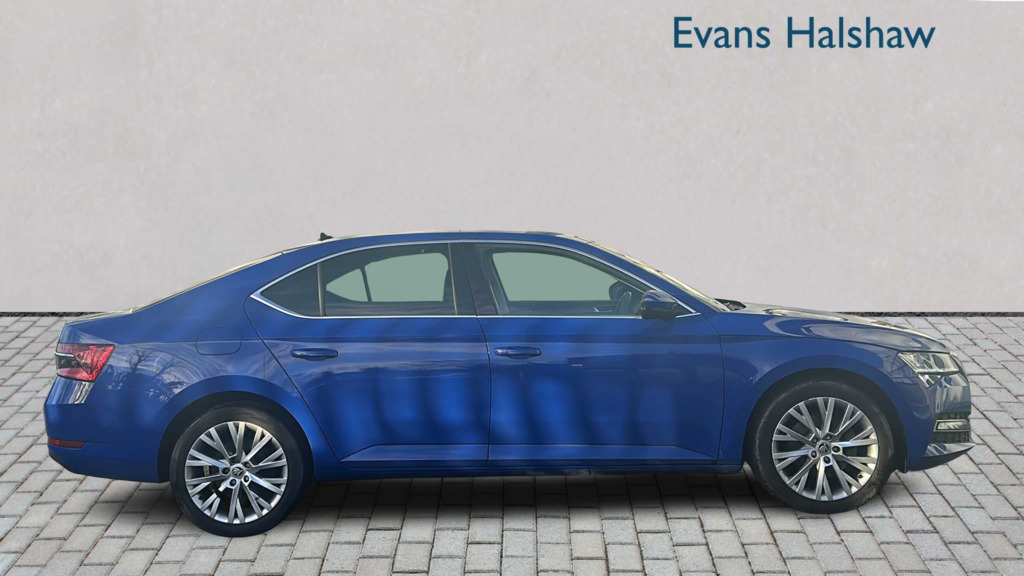 Skoda Superb 2.0 Tdi Cr Se L Dsg 2023 KT73EZK Blue #2