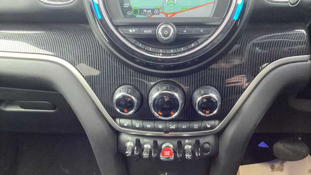 Mini Countryman 2.0 Cooper S Exclusive All4 2019 SM69BCE Red #2