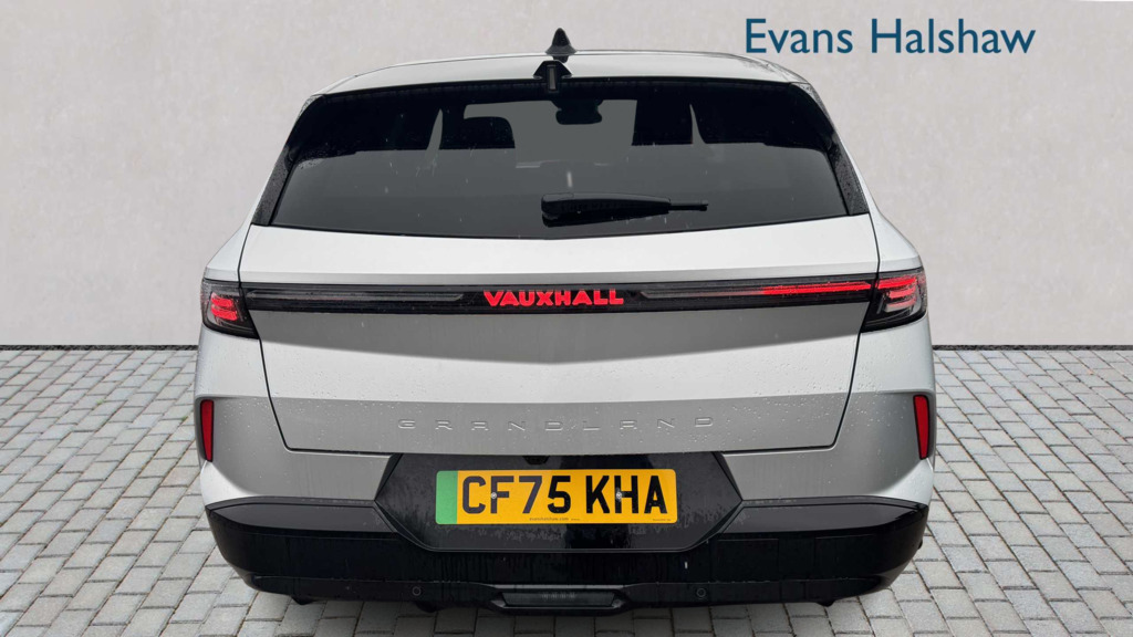 Vauxhall Grandland 157Kw Gs 73Kwh 2025 CF75KHA Silver #5