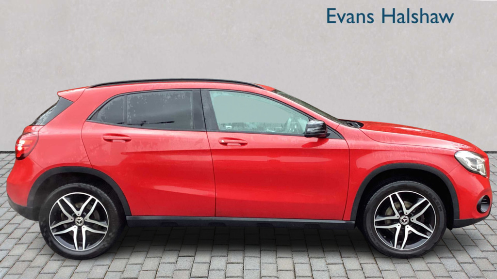 Mercedes-Benz GLA Class 180 Urban Edition 2019 BJ69OTM Red #2
